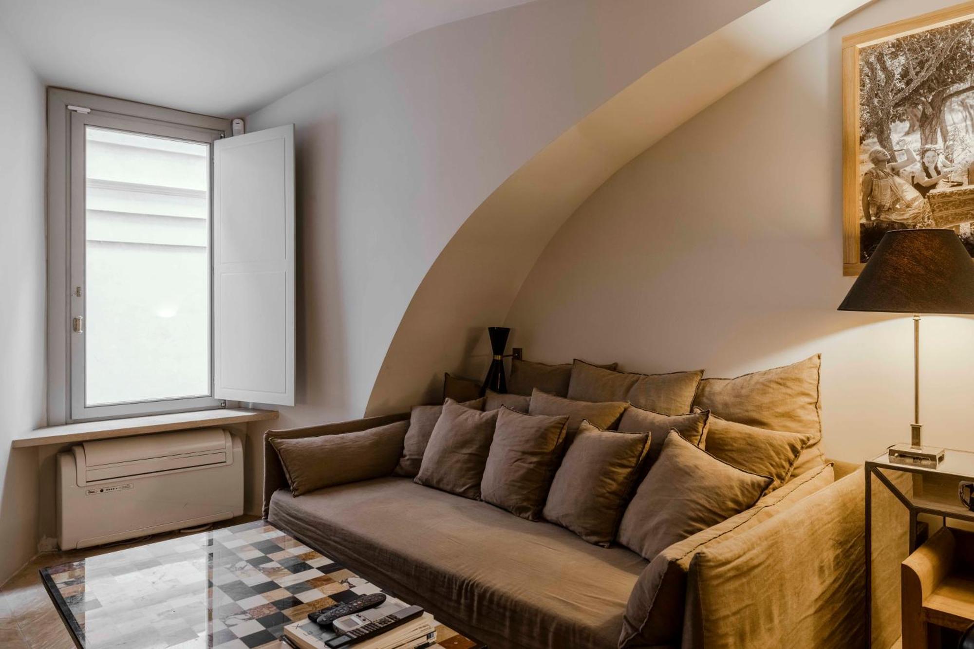 Piazza Navona Luxury Loft — Photos 2